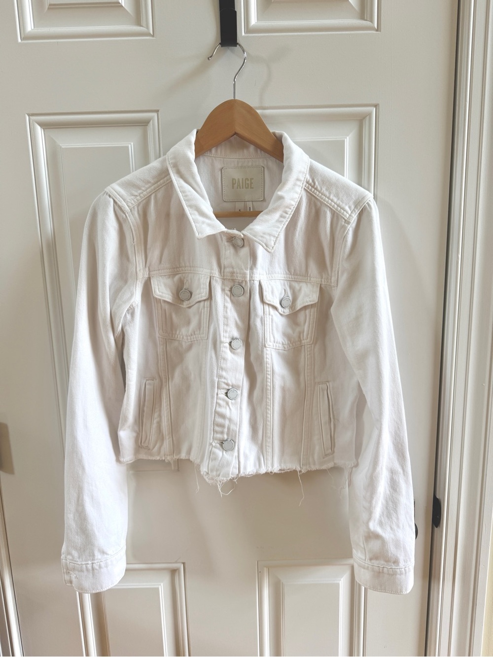 PAIGE White Cropped Raw-Hem Denim Jacket